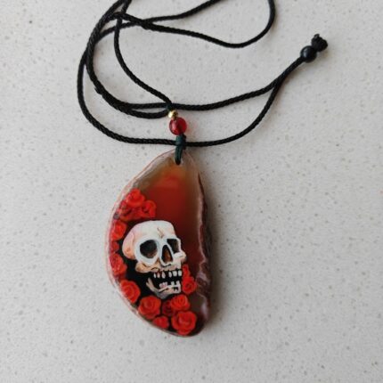 hand-painted pet photos on agate pieces